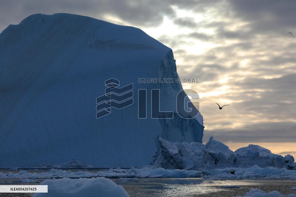 Icebergs at the Disko Bay close to Ilulissat - Greenland