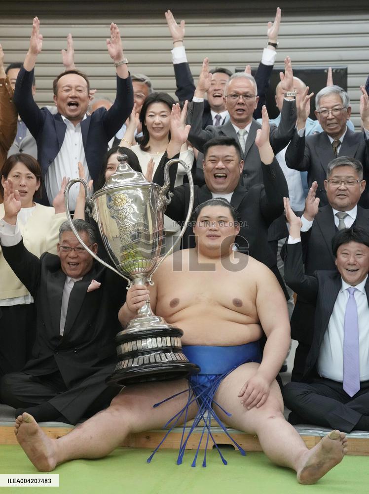 Sumo: Spring Grand Sumo Tournament