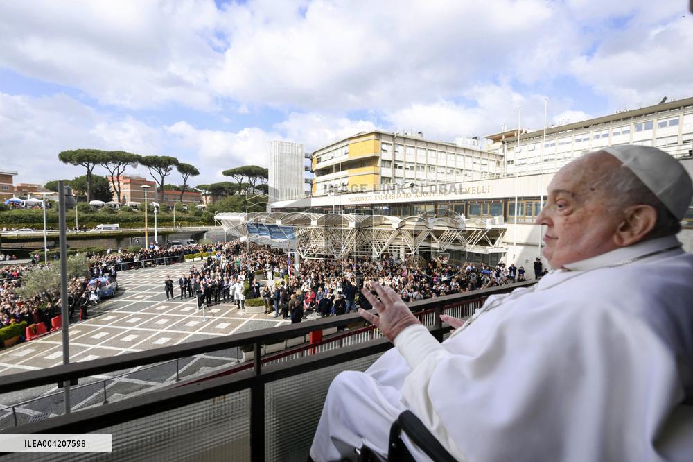 Pope Francis Public Appearance Before Leaving The Hospital - Rome