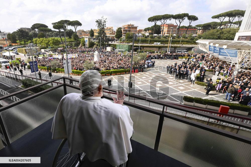 Pope Francis Public Appearance Before Leaving The Hospital - Rome