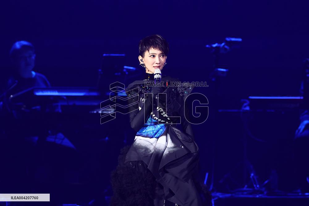 Malaysian Female Singer Penny Tai