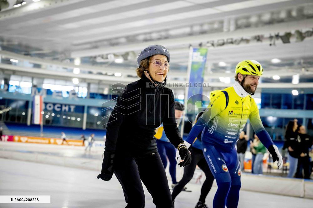 Princess Margriet and Family on the Thialf ice rink