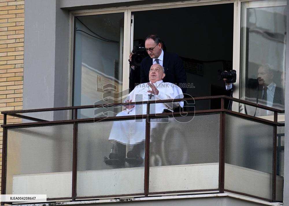 Pope Francis Greets Crowds Before Discharge From Hospital  - Rome