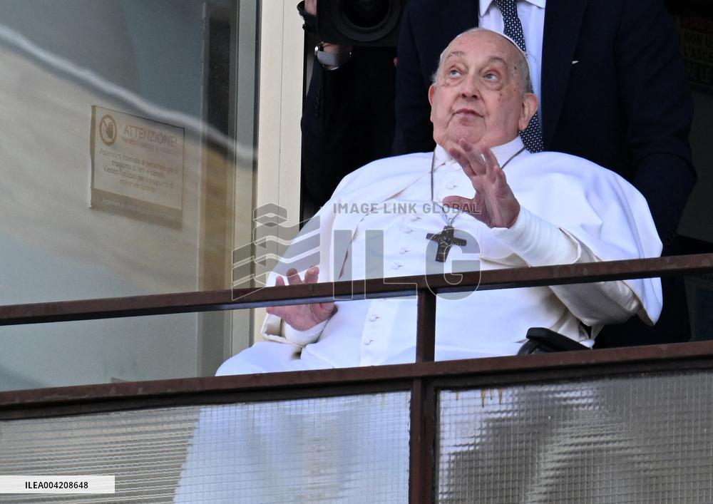 Pope Francis Greets Crowds Before Discharge From Hospital  - Rome