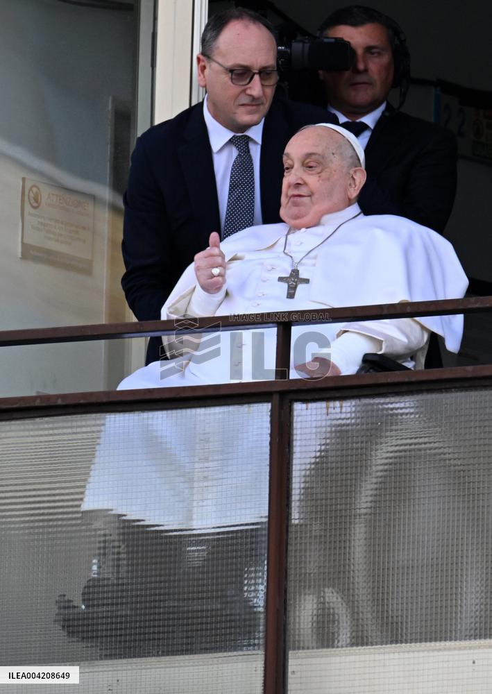 Pope Francis Greets Crowds Before Discharge From Hospital  - Rome