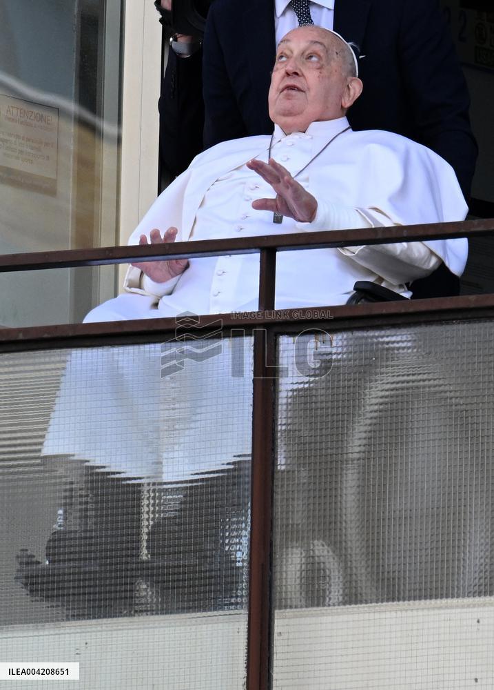 Pope Francis Greets Crowds Before Discharge From Hospital  - Rome