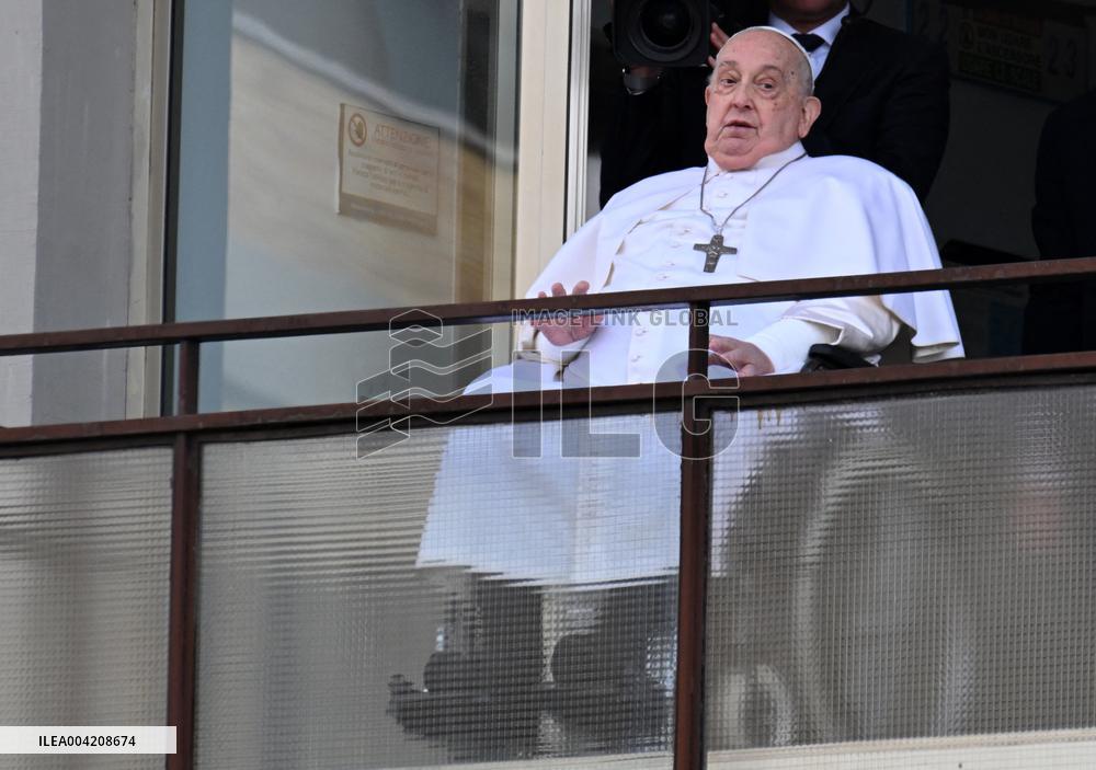 Pope Francis Greets Crowds Before Discharge From Hospital  - Rome