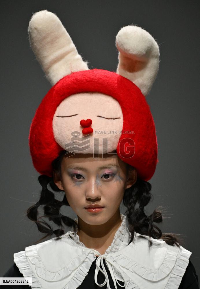 Beijing Fashion Week - Bronze Lucia Runway