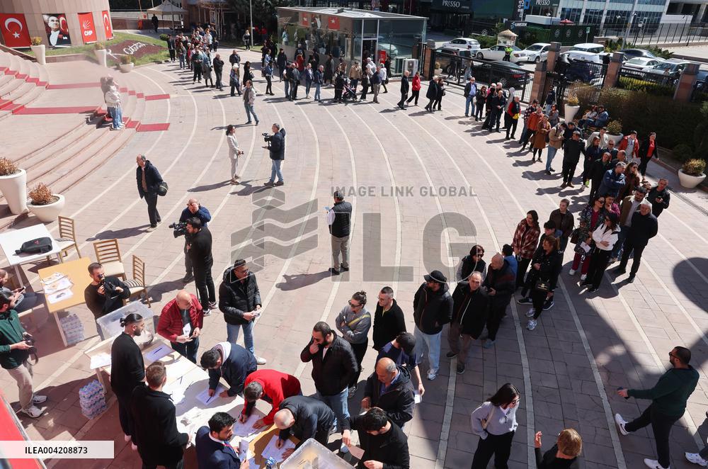 Turkish opposition party members, others head to polls for primary election - Ankara
