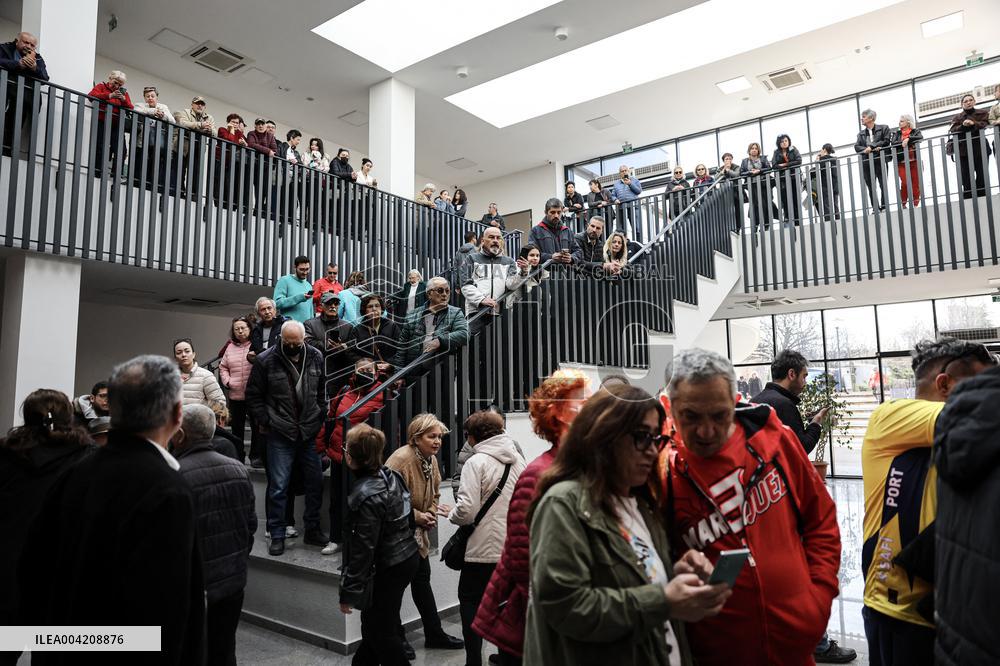 Turkish opposition party members, others head to polls for primary election - Ankara