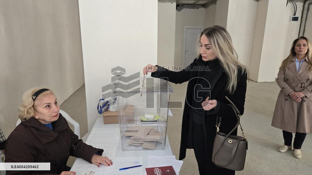 Turkish opposition holds historic primary as Istanbul Mayor Imamoglu jailed