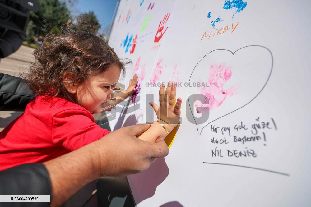 Turkish opposition holds historic primary as Istanbul Mayor Imamoglu jailed