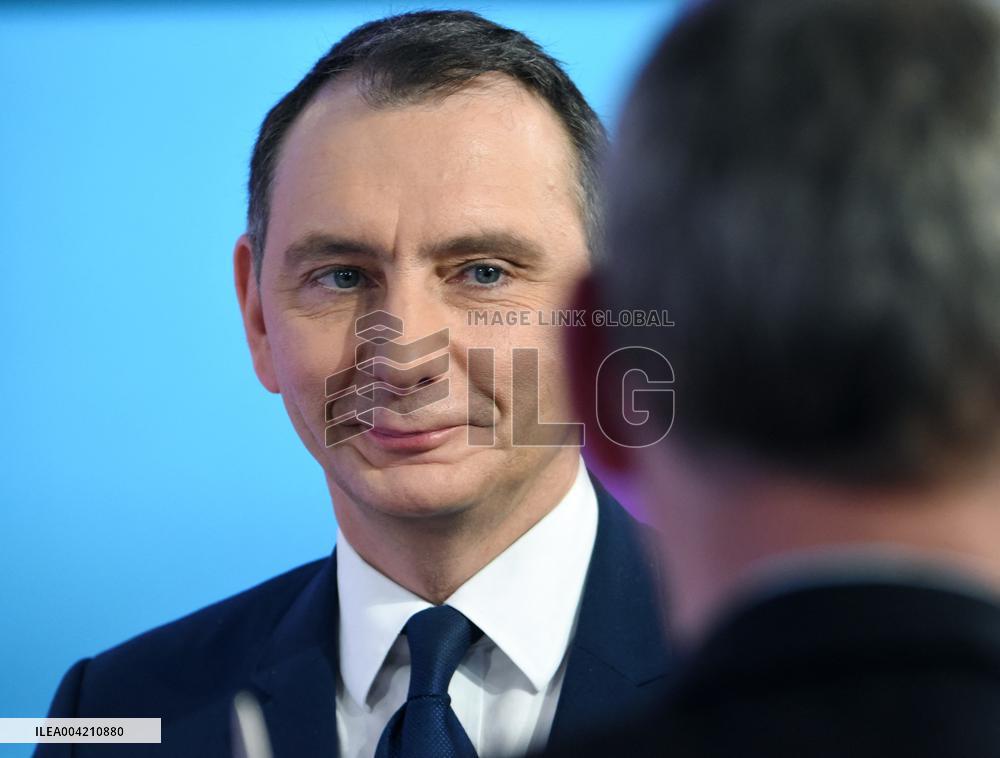 Laurent Jacobelli On Dimanche En Politique - Paris