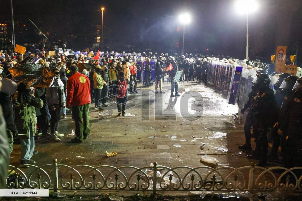 Protests Intensify For Fifth Night As Istanbul Mayor Imamoglu Jailed