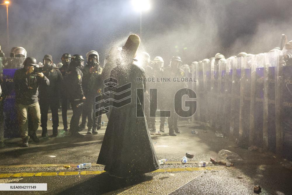 Protests Intensify For Fifth Night As Istanbul Mayor Imamoglu Jailed