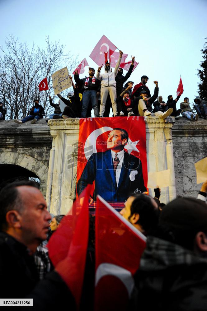 Protests Intensify For Fifth Night As Istanbul Mayor Imamoglu Jailed
