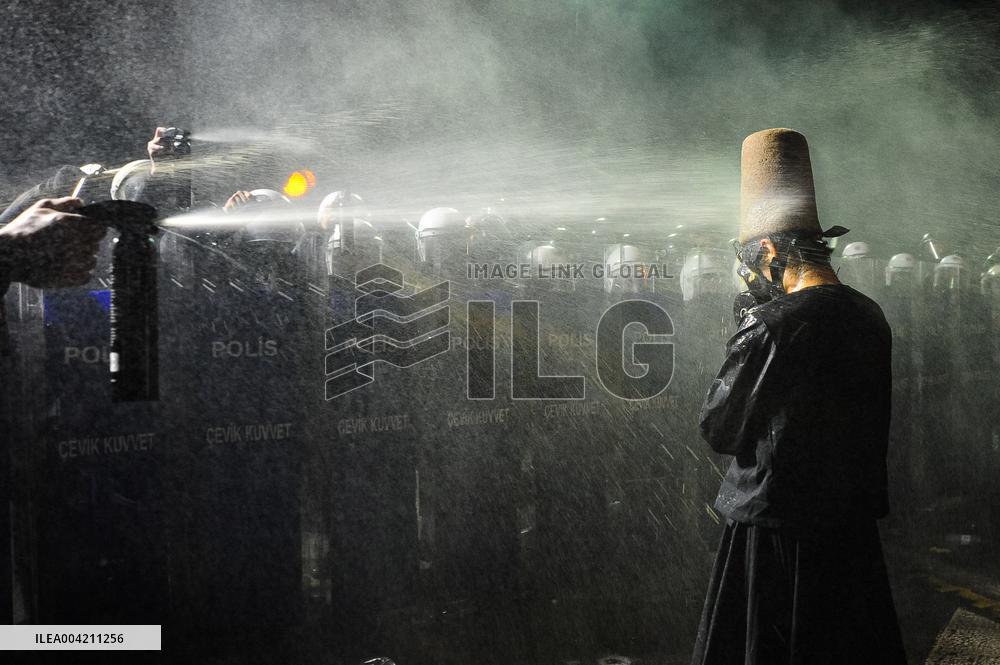 Protests Intensify For Fifth Night As Istanbul Mayor Imamoglu Jailed