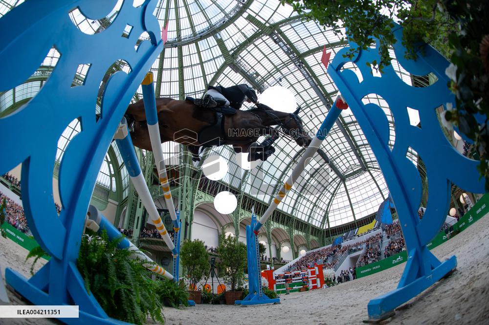 Simon Delestre And Cayman Jolly Jumper Win The Grand Prix Hermes - Paris