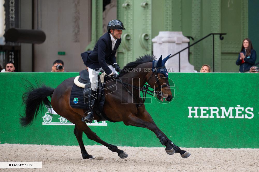 Simon Delestre And Cayman Jolly Jumper Win The Grand Prix Hermes - Paris