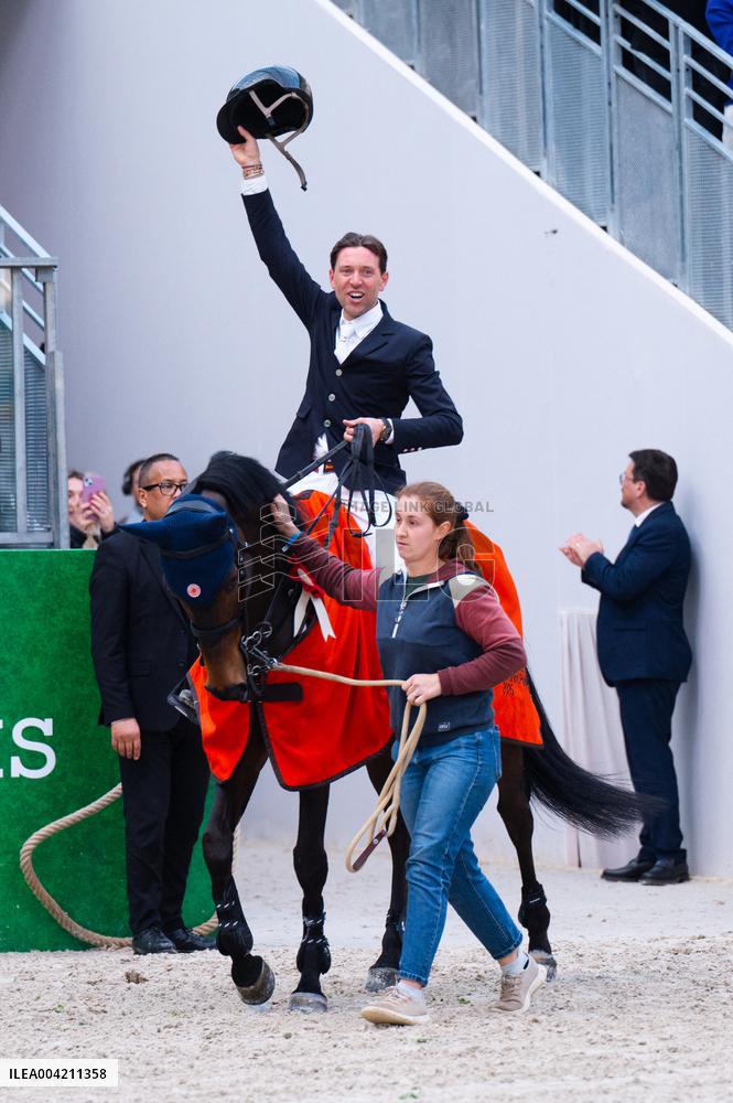 Simon Delestre And Cayman Jolly Jumper Win The Grand Prix Hermes - Paris