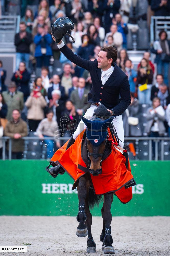 Simon Delestre And Cayman Jolly Jumper Win The Grand Prix Hermes - Paris