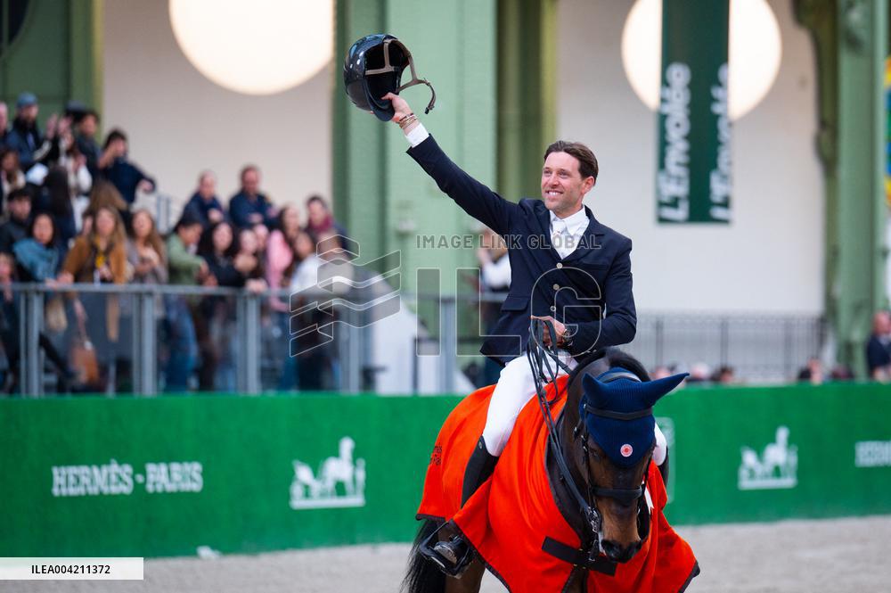 Simon Delestre And Cayman Jolly Jumper Win The Grand Prix Hermes - Paris