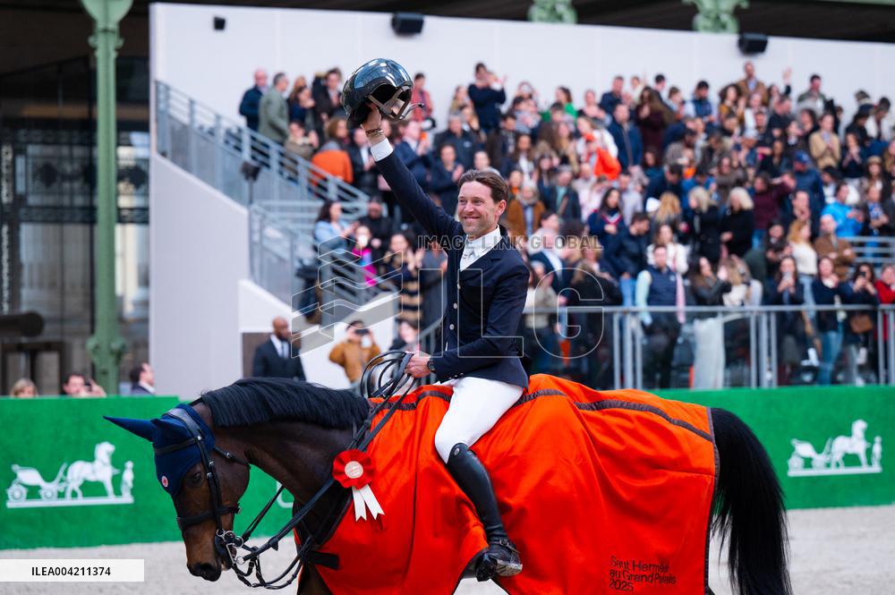 Simon Delestre And Cayman Jolly Jumper Win The Grand Prix Hermes - Paris