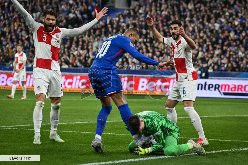 Nations League - France v Croatia - FA