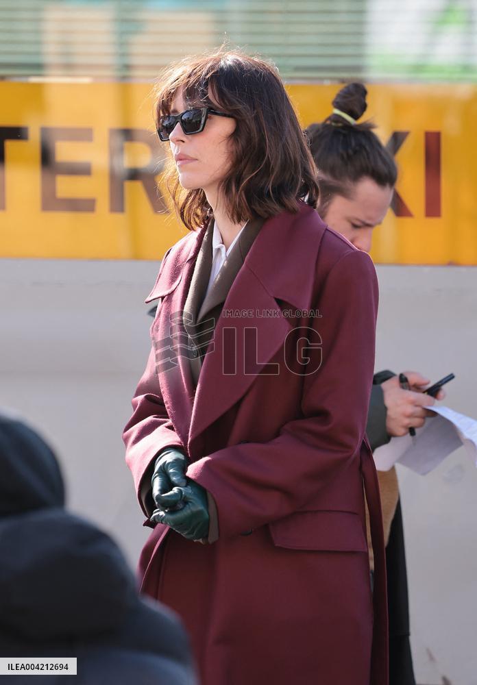 Rebecca Hall On Set - Venice