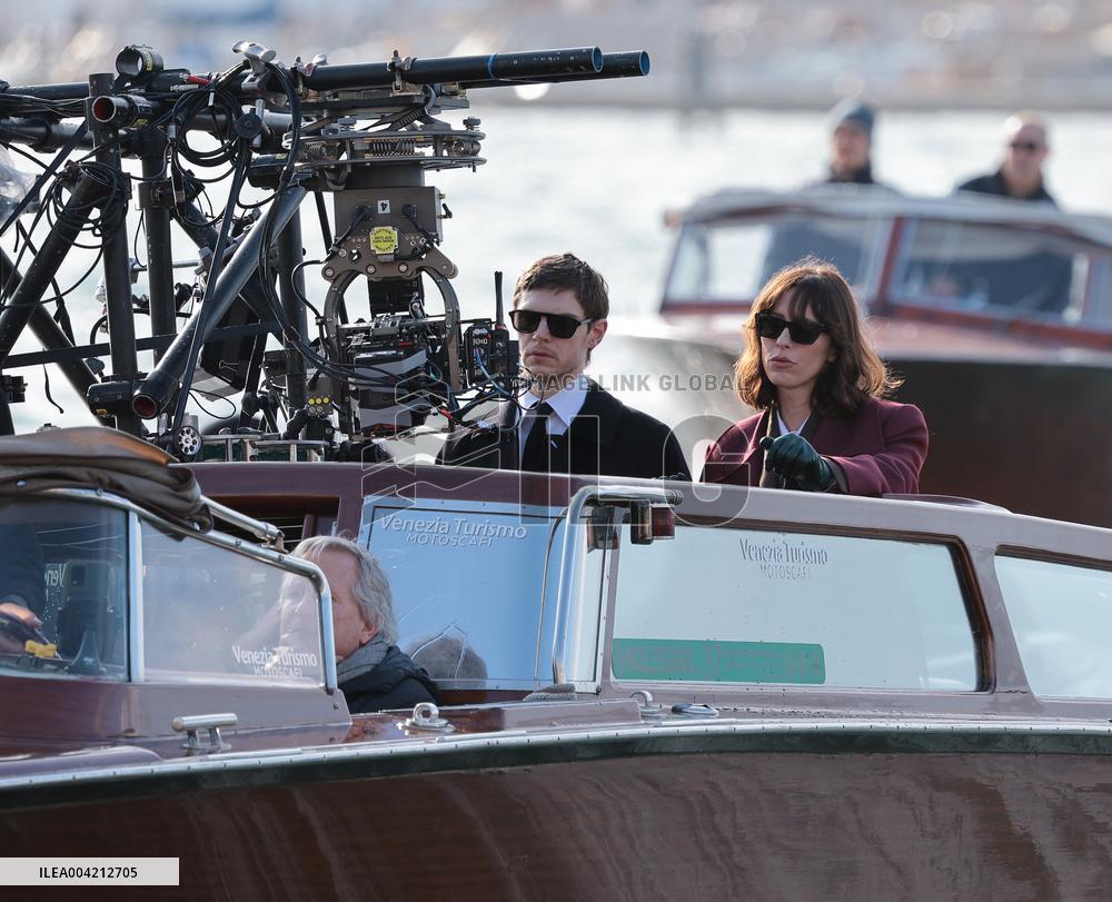 Rebecca Hall On Set - Venice