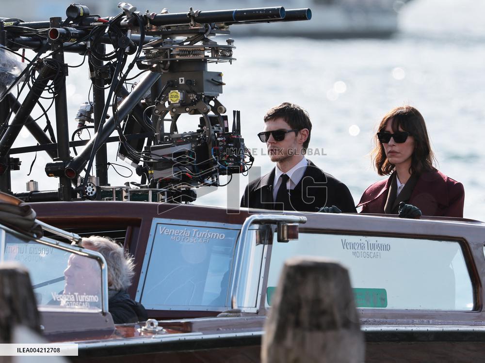 Rebecca Hall On Set - Venice