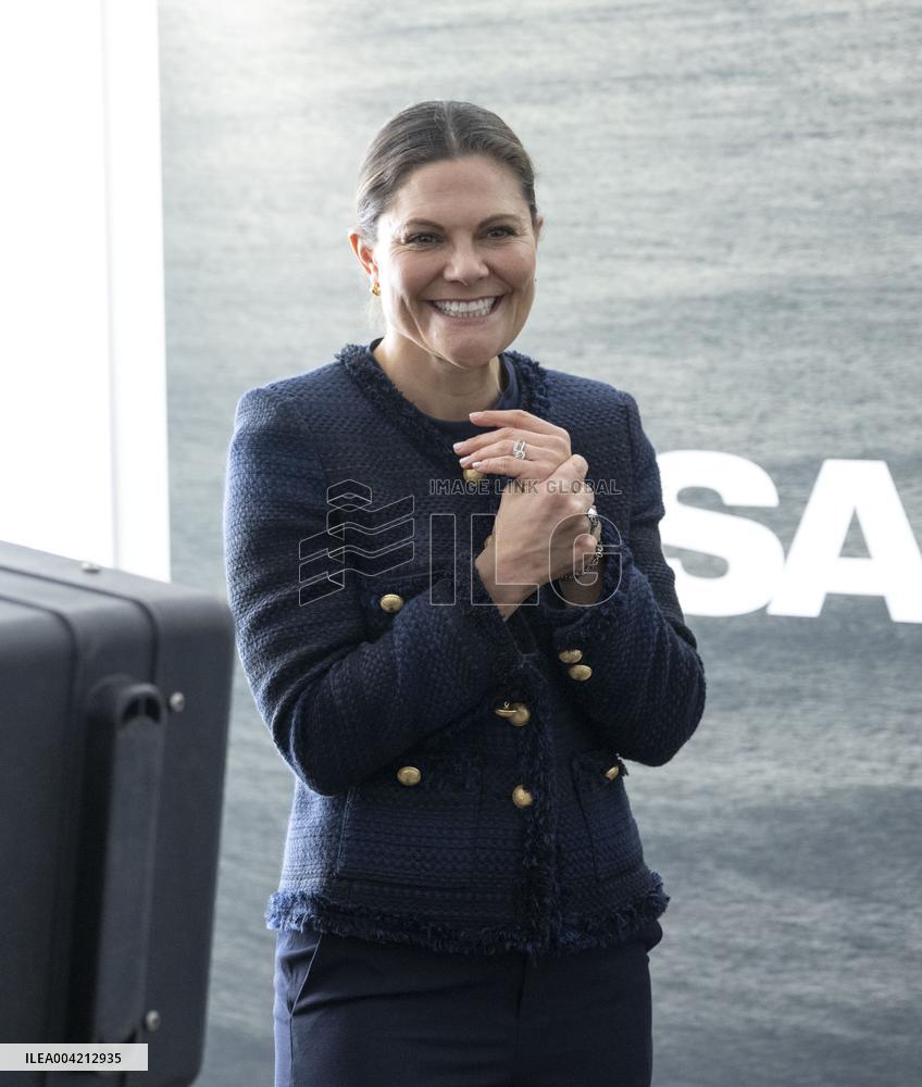 CROWN PRINCESS COUPLE VISITING SAAB IN KARLSKRONA