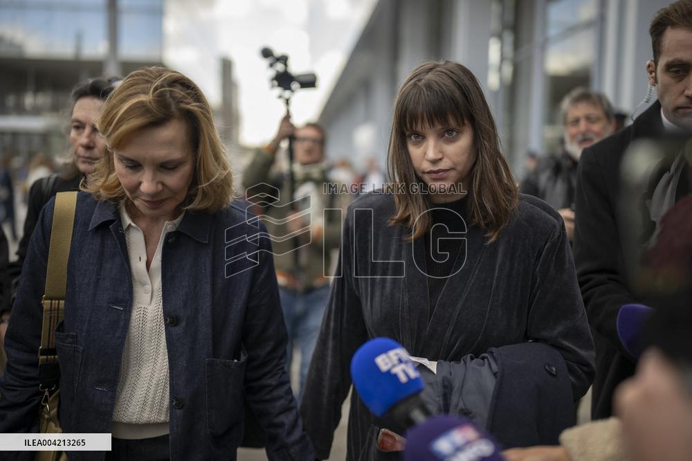 Victims Arrive At Depardieu Trial For Sexual Assault - Paris