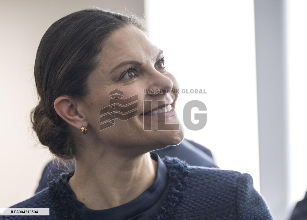 CROWN PRINCESS COUPLE VISITING SAAB IN KARLSKRONA