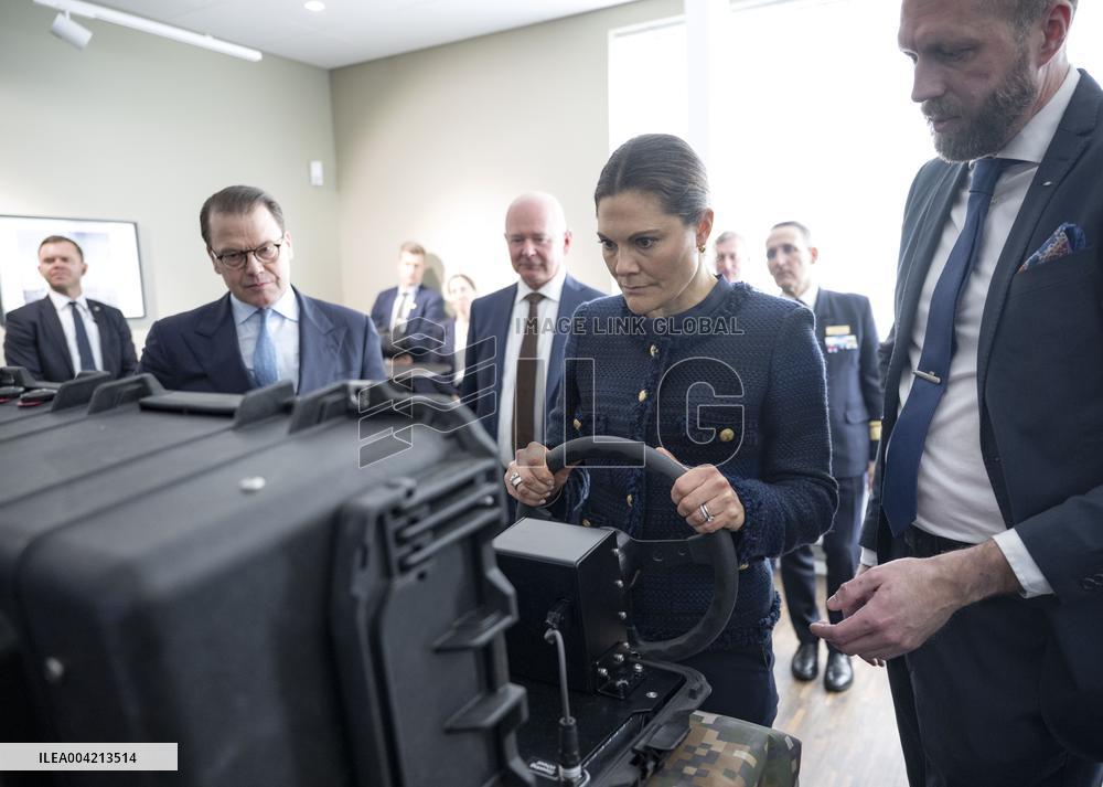 CROWN PRINCESS COUPLE VISITING SAAB IN KARLSKRONA