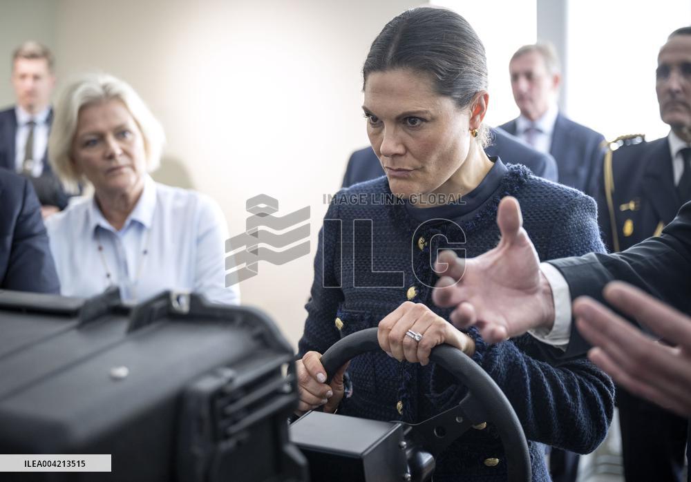 CROWN PRINCESS COUPLE VISITING SAAB IN KARLSKRONA