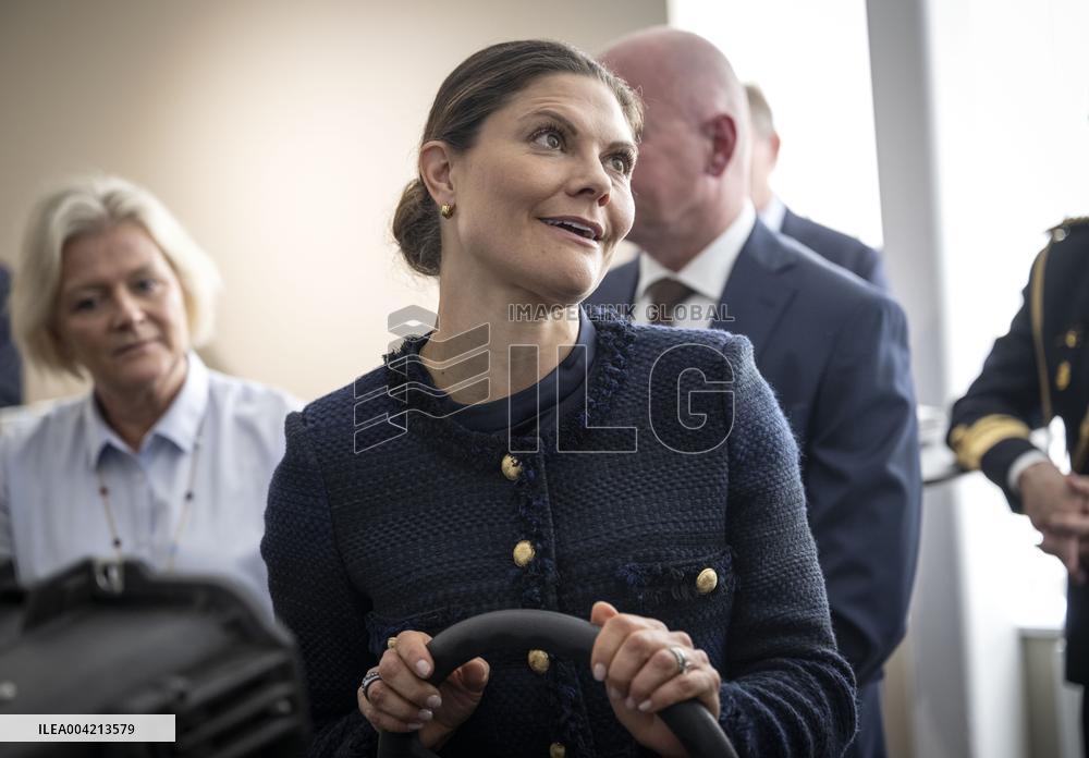 CROWN PRINCESS COUPLE VISITING SAAB IN KARLSKRONA
