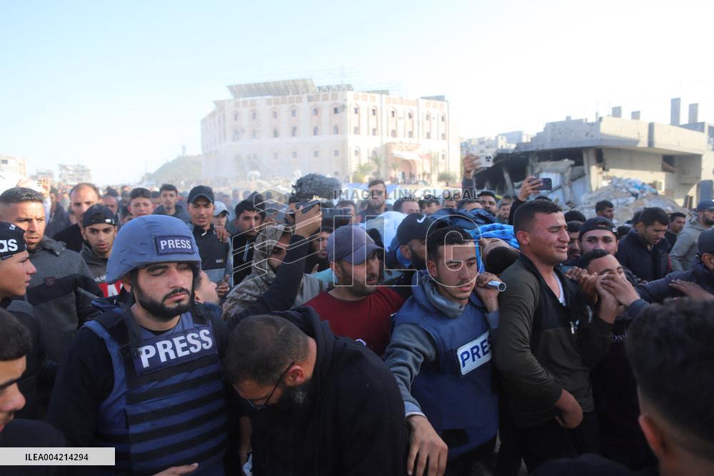 The funeral of Palestinian journalist in Beit Lahia - Gaza