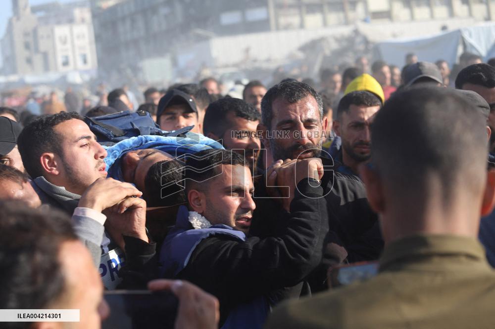 The funeral of Palestinian journalist in Beit Lahia - Gaza