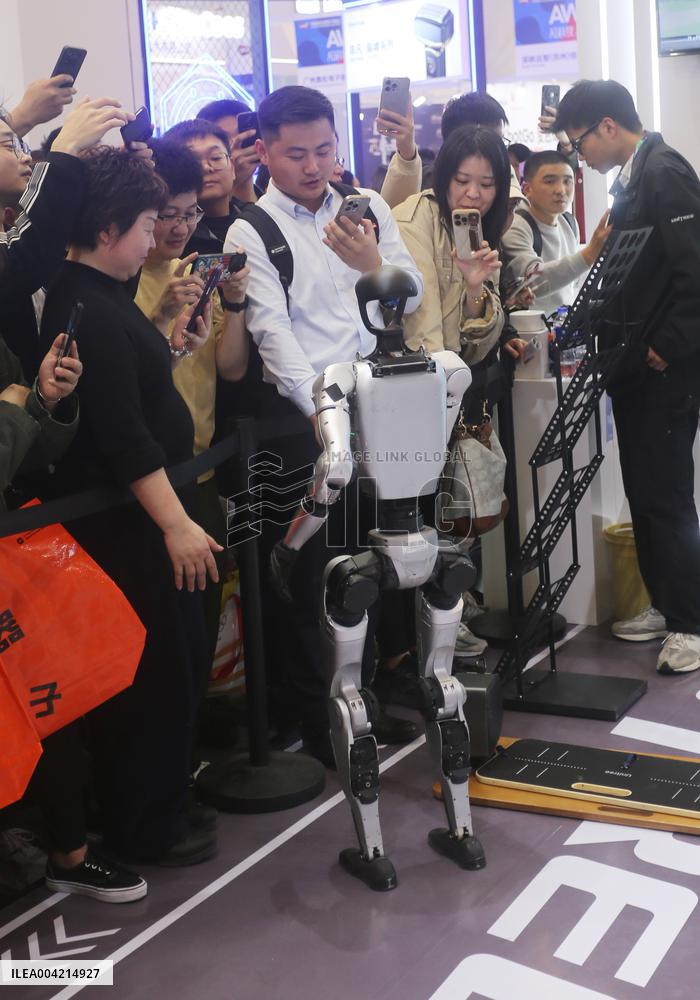 UNITREE Booth at 2025AWE in Shanghai