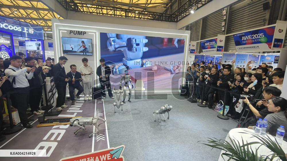 UNITREE Booth at 2025AWE in Shanghai