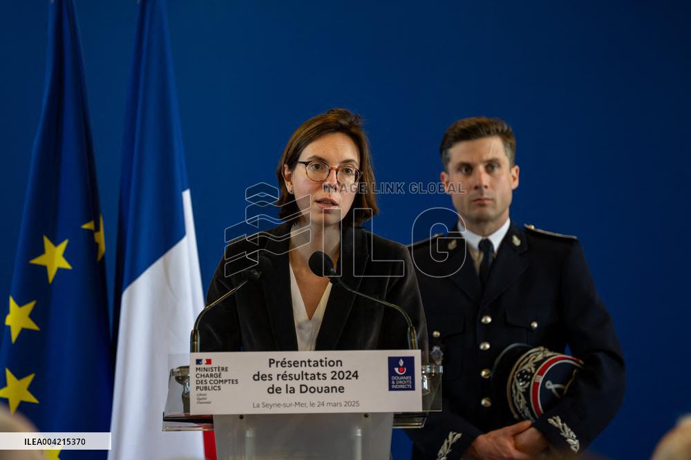 Amelie De Montchalin Visit To The Customs Services - La Seyne Sur Mer