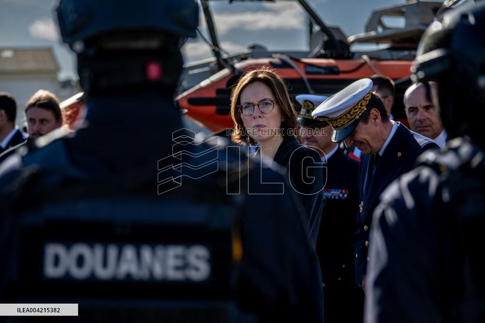 Amelie De Montchalin Visit To The Customs Services - La Seyne Sur Mer
