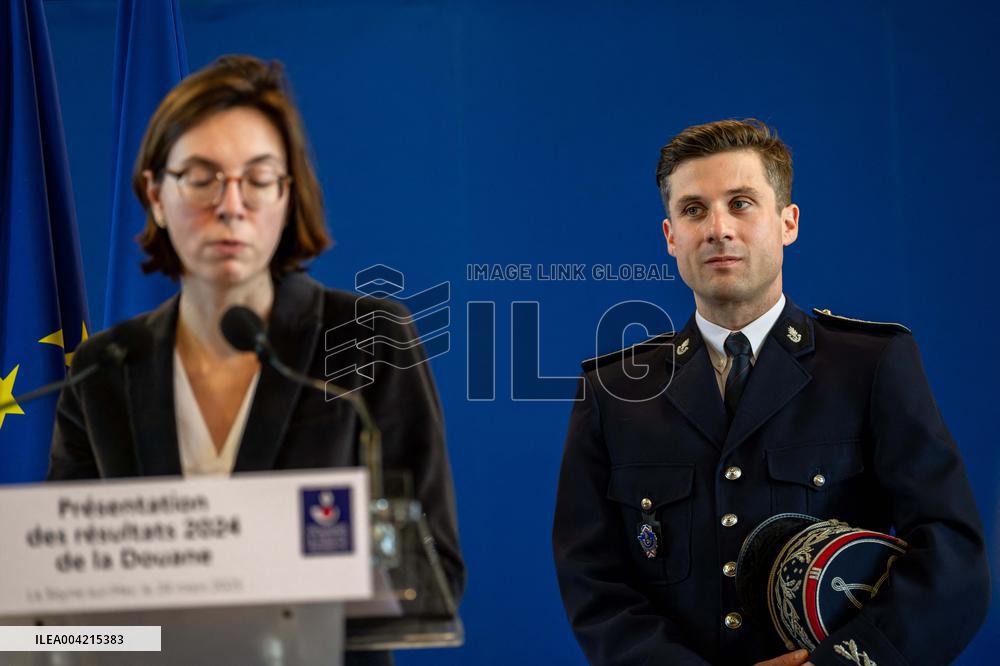 Amelie De Montchalin Visit To The Customs Services - La Seyne Sur Mer