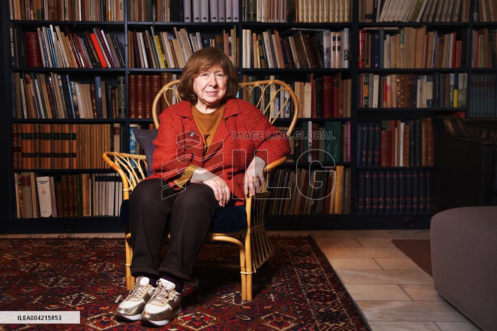 AUTHOR SVETLANA ALEXIEVICH