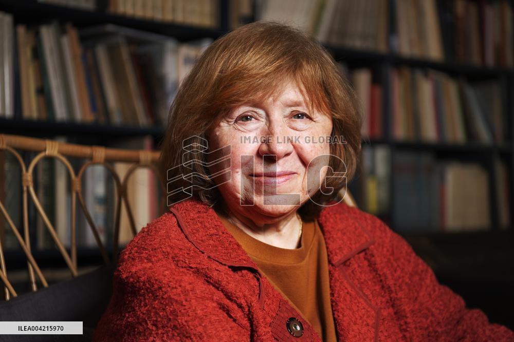 AUTHOR SVETLANA ALEXIEVICH