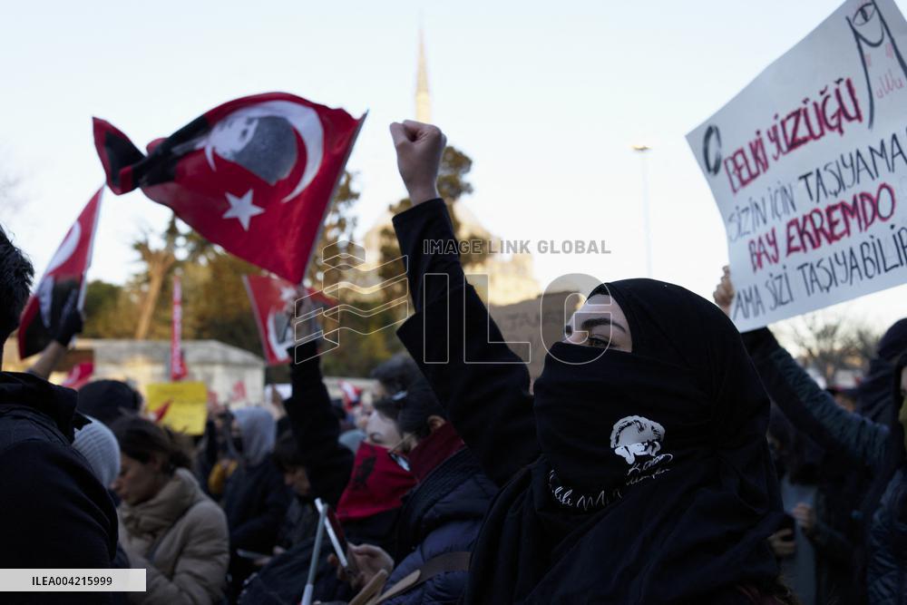 Istanbul Protest For Democracy - Istanbul