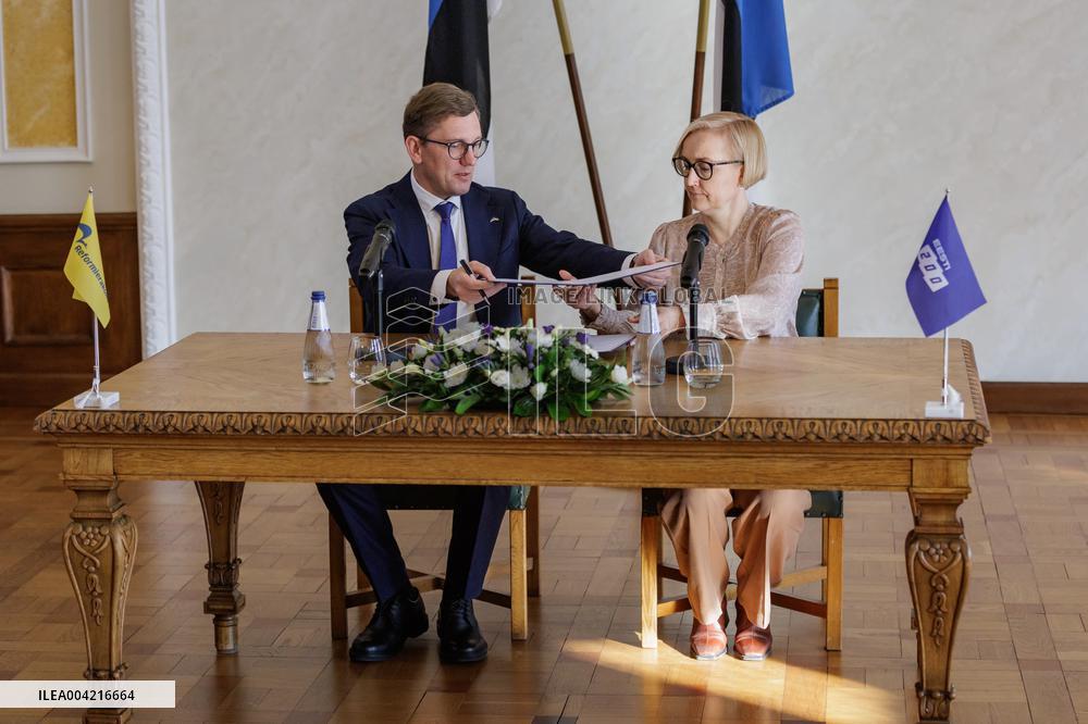 Signing of the new coalition agreement