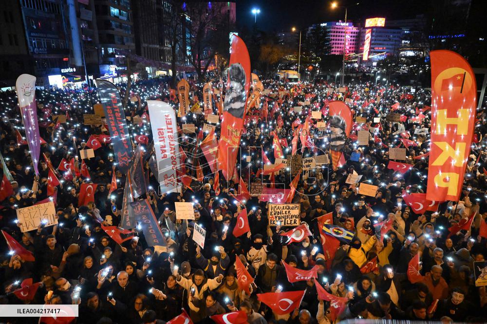 Protests in Ankara over jailing of Istanbul mayor - Turkey