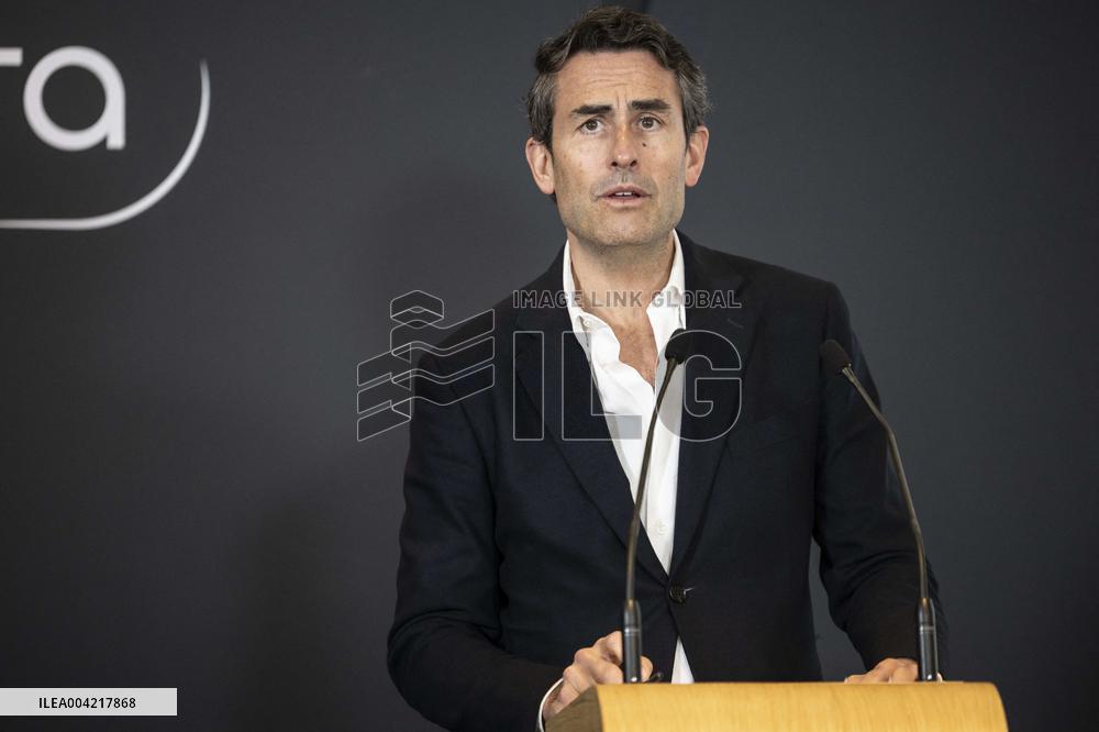 Iliad Press conference - Paris